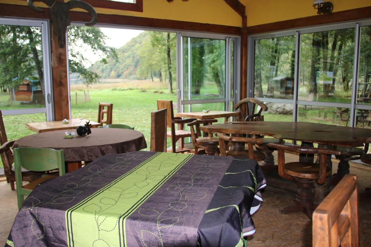 Parc Animalier Du Herisson Villa Дусиер Екстериор снимка