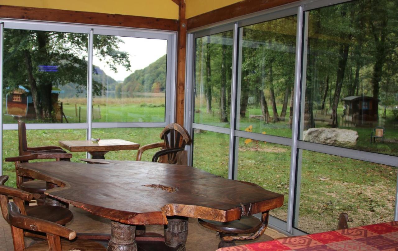 Parc Animalier Du Herisson Villa Дусиер Екстериор снимка