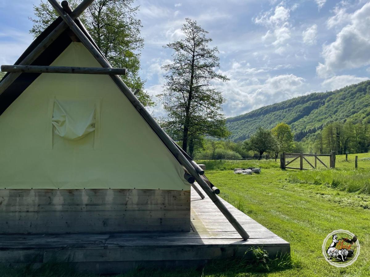 Parc Animalier Du Herisson Villa Дусиер Екстериор снимка